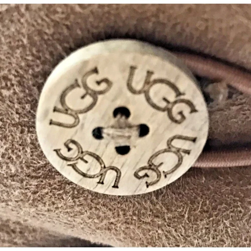 UGG Australia Chestnut Bailey Button Triplet Winter Boots 1962 Women's 5 Sherpa - Picture 12 of 13
